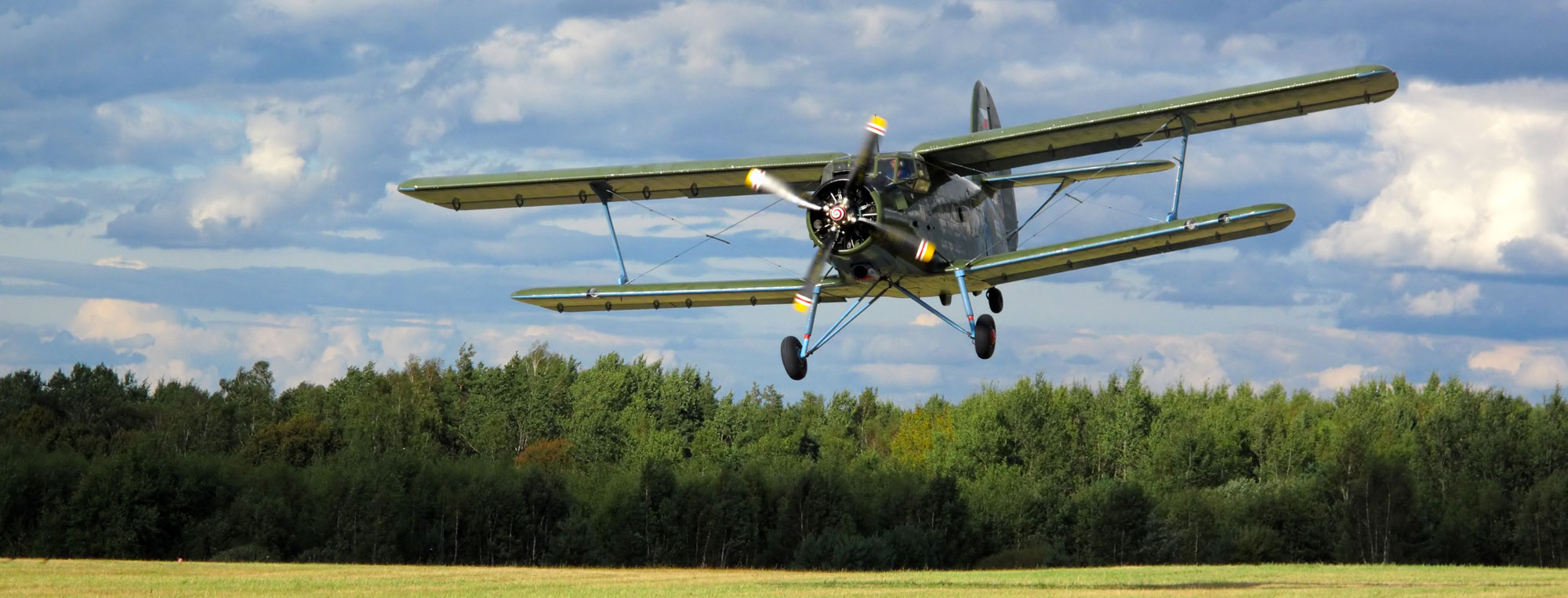 Bi Plane landing at Butter Valley Airport